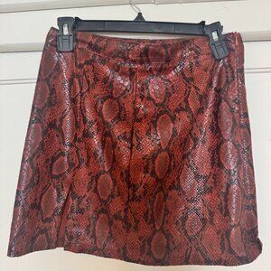 Red Faux Snakeskin Mini Skirt – Nasty Gal – Size US 6